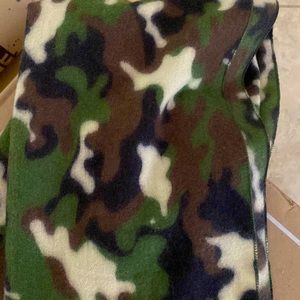 Winter camouflage scarf